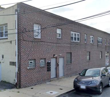 Main picture of 300 Macdade Blvd