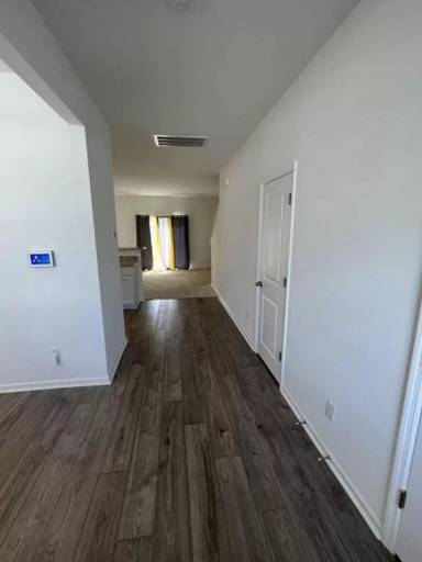 Main picture of 180 Spencer Cir