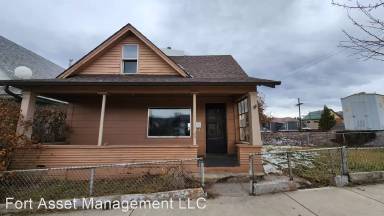 Main picture of 853 S Main St