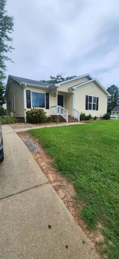 Main picture of 125 Grange Dr