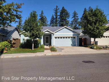 Main picture of 4872 Holly St