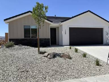 Main picture of 1569 W 470 N