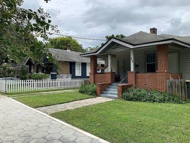 Main picture of 2343 Gilmore St