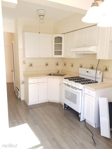 Main picture of 346 Sumpter St