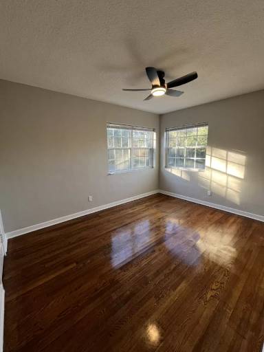 Main picture of 805 Willow Branch Ave