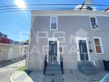 Main picture of 718 W Clarke Ave