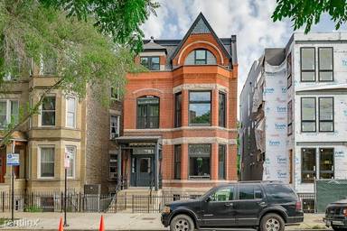 Main picture of 2104 W 21st Pl