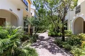 Main picture of 1737 NW 124th Pl