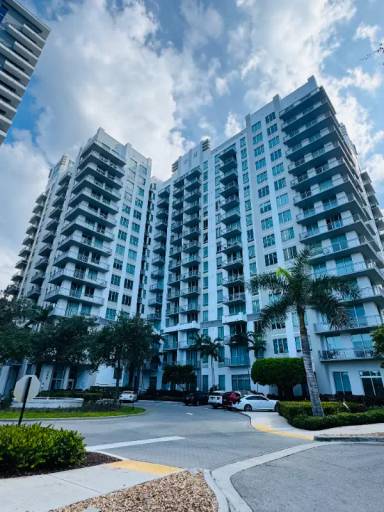 Main picture of The Edge West Palm Beach