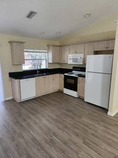 Main picture of 301 N Chapel St