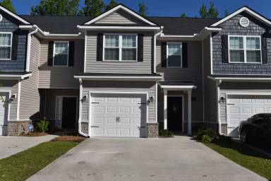 Main picture of 409 Ferguson Ln