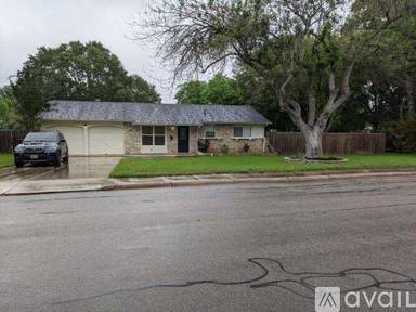 Main picture of 403 River Rd