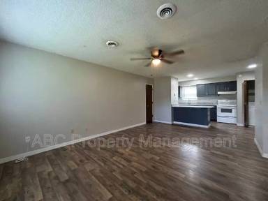 Main picture of 1605 Juniper Cir
