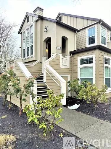 Main picture of 1867 NE Ashberry Dr