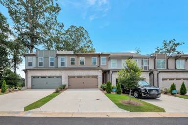 Main picture of 2098 Garden Pl