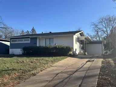 Main picture of 2407 Terrace Ave