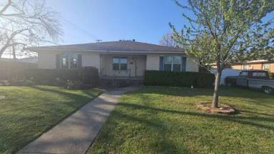 Main picture of 11352 Wyatt St