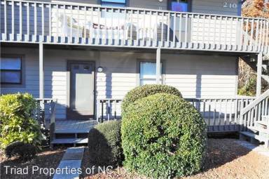 Main picture of 250 Vista Cir