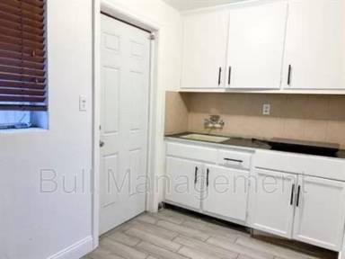 Main picture of 317 E Monument Ave