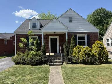 Main picture of 1437 Valley St