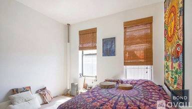 Main picture of 57 Pitt St