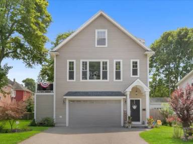 Main picture of 74 8th Ave