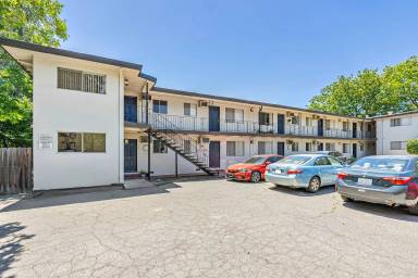 Main picture of 750 B St