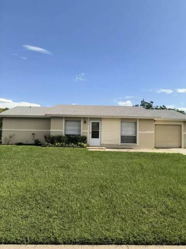 Main picture of 802 Fruitwood Dr