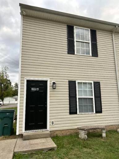 Main picture of 300 Hobbs Ave