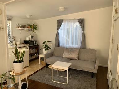 Main picture of 8724 Rosewood Ave