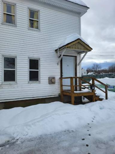 Main picture of 46 Chestnut St