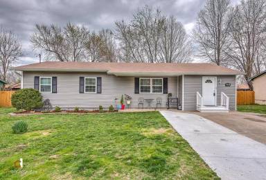 Main picture of 2303 Beth Ln