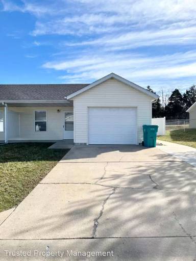 Main picture of 43 - 45 Montee Ln