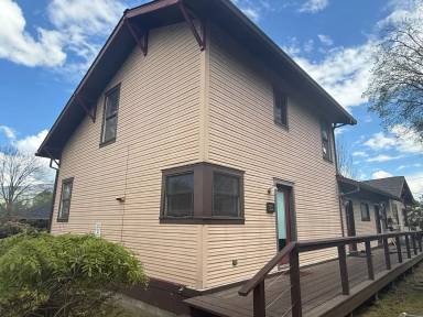 Main picture of 123 7th St