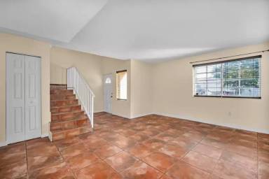 Main picture of 2276 SW 31st Ave