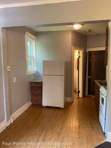 Main picture of 3 Maple Ave