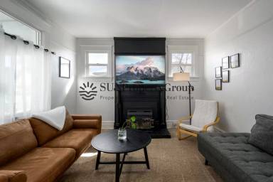 Main picture of 752 E Parkway Ave