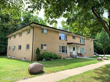 Main picture of 3051 W Fardale Ave