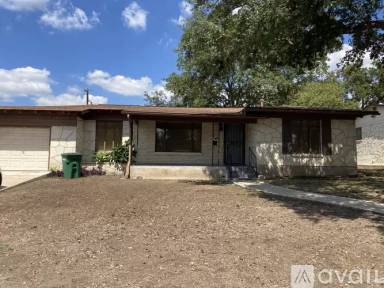 Main picture of 115 Coyle Pl
