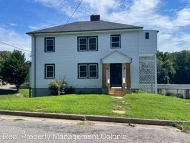 Main picture of 305 Granville St