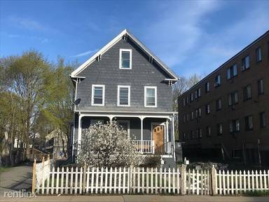 Main picture of 1047 River St