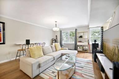 Main picture of 1622 5th St NW