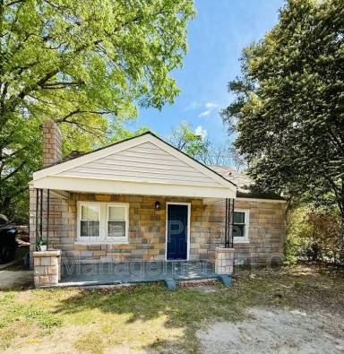 Main picture of 1628 Murchison Rd