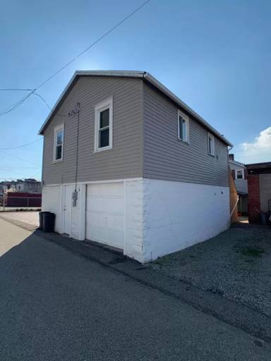 Main picture of 2911 Walnut St