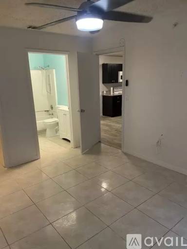 Main picture of 976 Leeward Pl