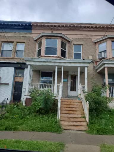 Main picture of 1636 Foster Ave