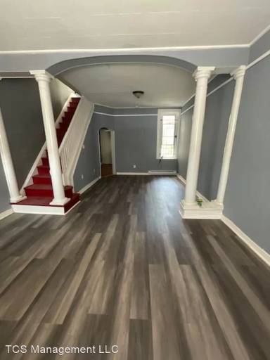 Main picture of 2727 N Croskey St