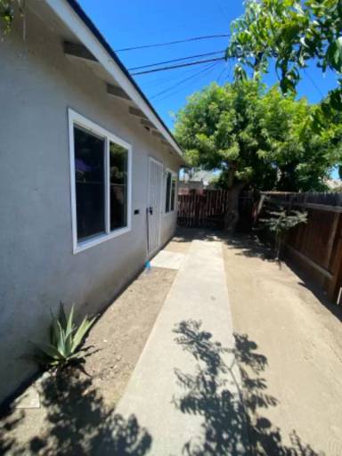Main picture of 3297 Tenaya Ave
