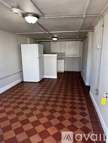 Main picture of 919 E Scott Ave
