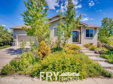Main picture of 6015 W Center Ave